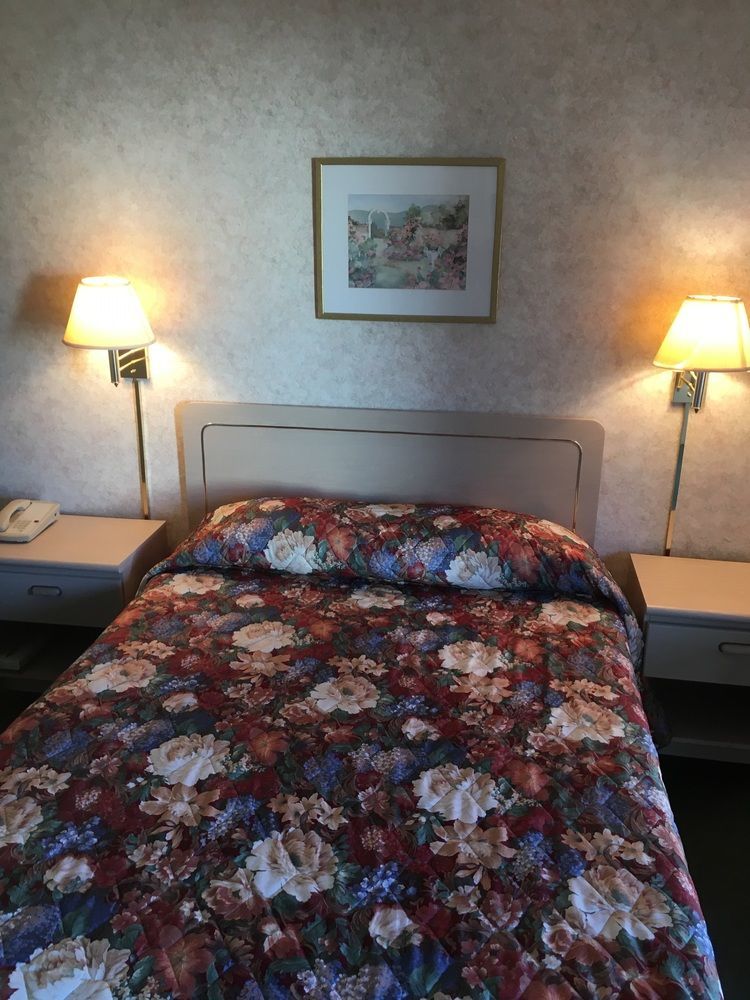 The Springwater Inn イサカ エクステリア 写真