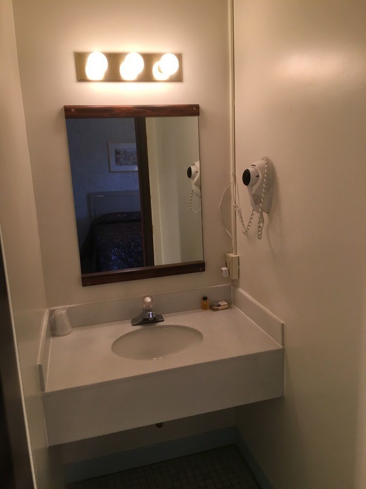 The Springwater Inn イサカ エクステリア 写真