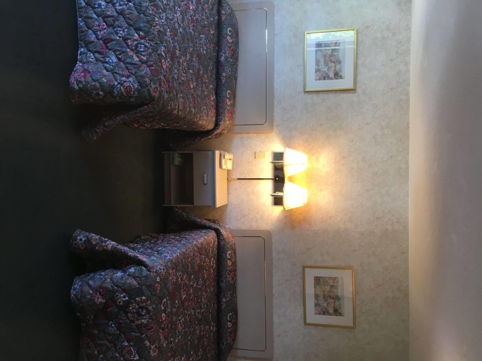 The Springwater Inn イサカ エクステリア 写真