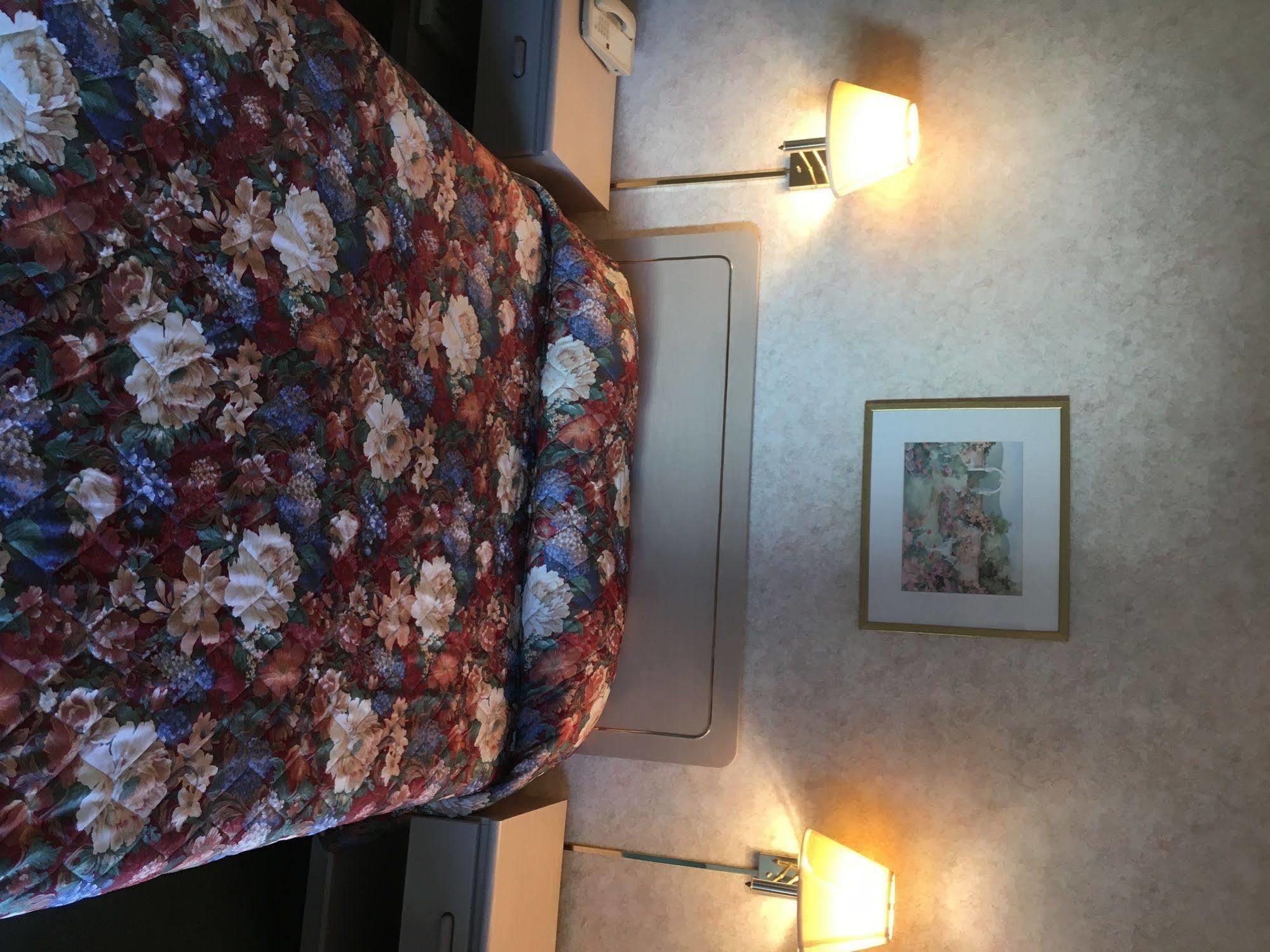 The Springwater Inn イサカ エクステリア 写真