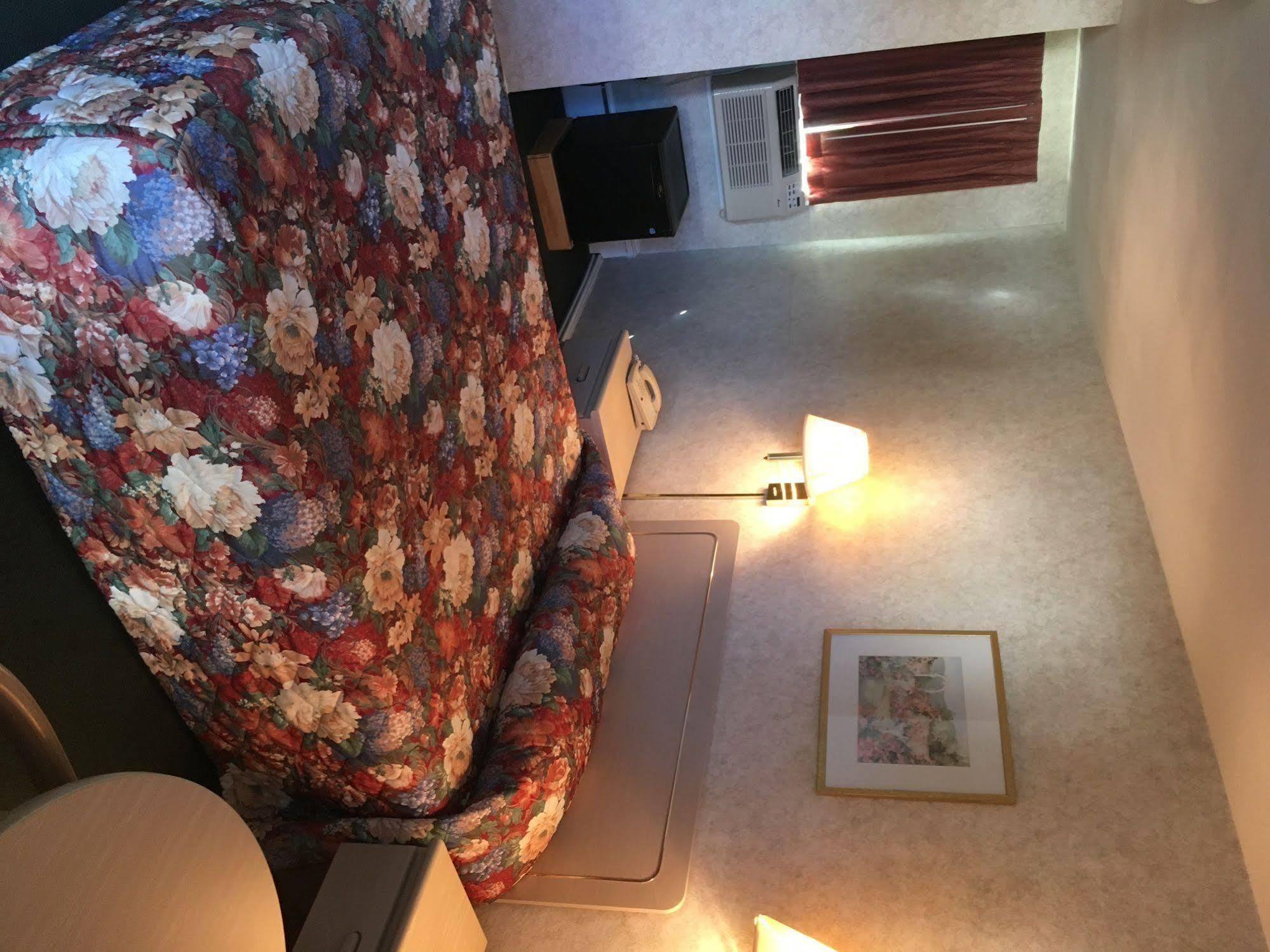 The Springwater Inn イサカ エクステリア 写真
