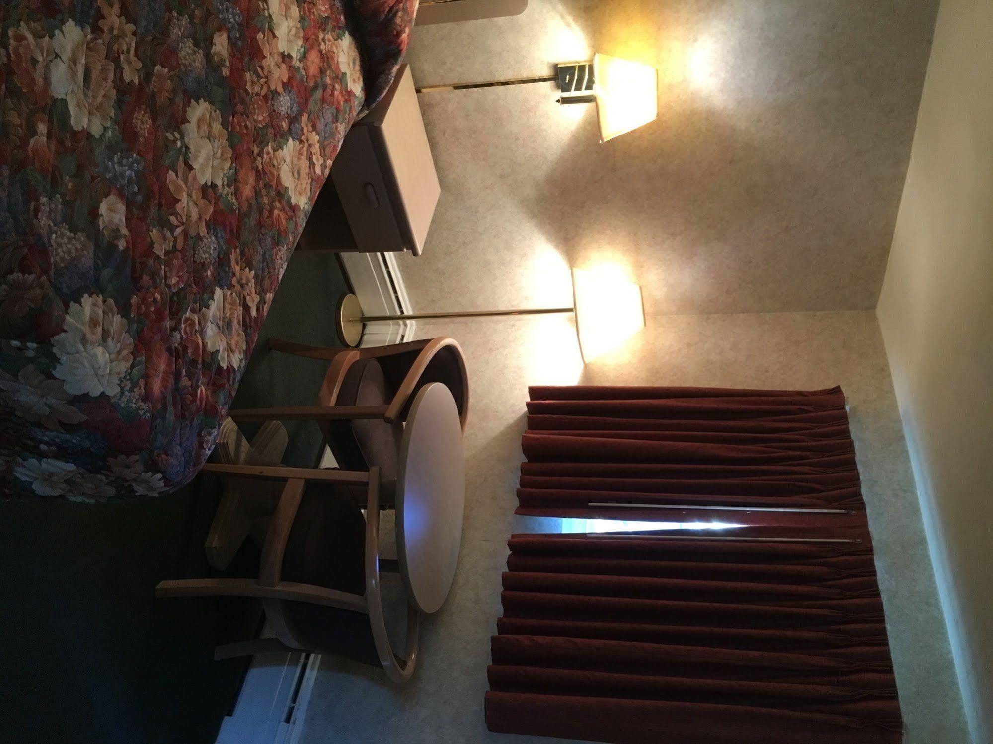 The Springwater Inn イサカ エクステリア 写真